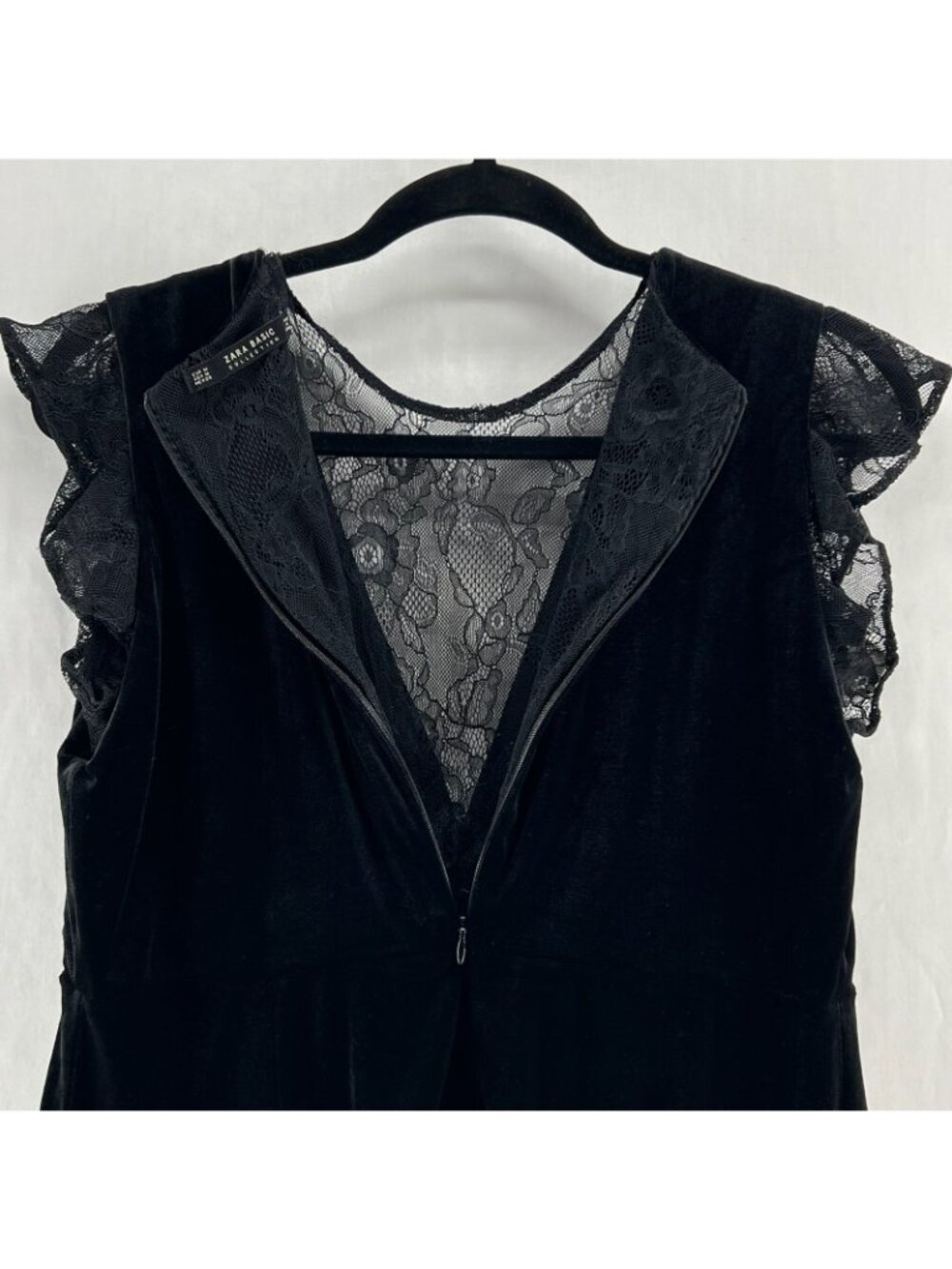 Zara Basic Velvet Lace Mini Dress Womens M Skater Fit Flare Flutter Sleeve Black - Picture 12 of 15